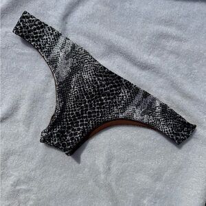 Kalokini reversible bikini bottom